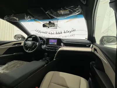 2025 تويوتا كامري