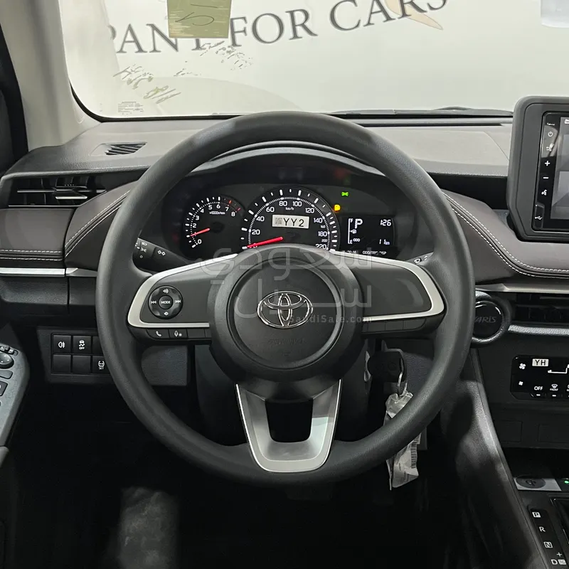 2025 تويوتا ياريس