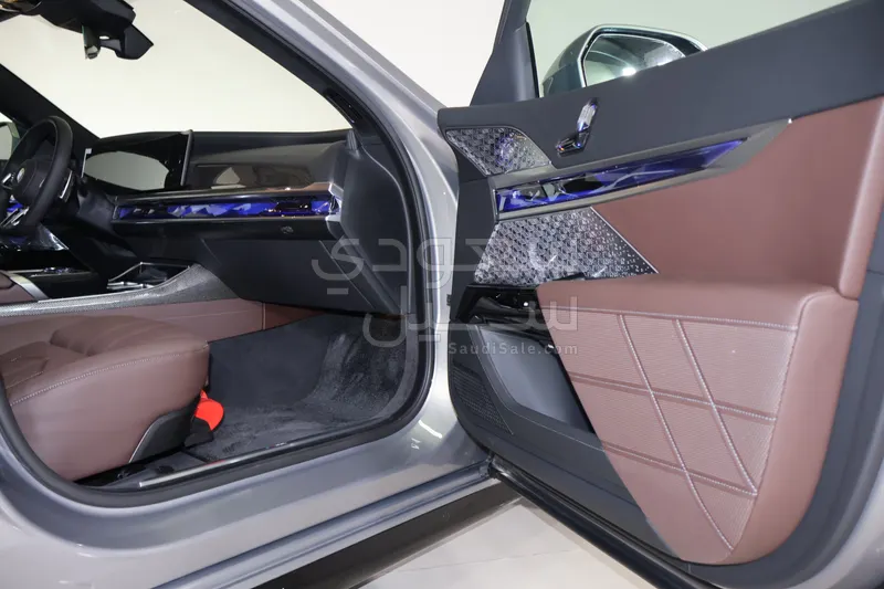 2026 بي ام دبليو الفئة السابعة 760أي