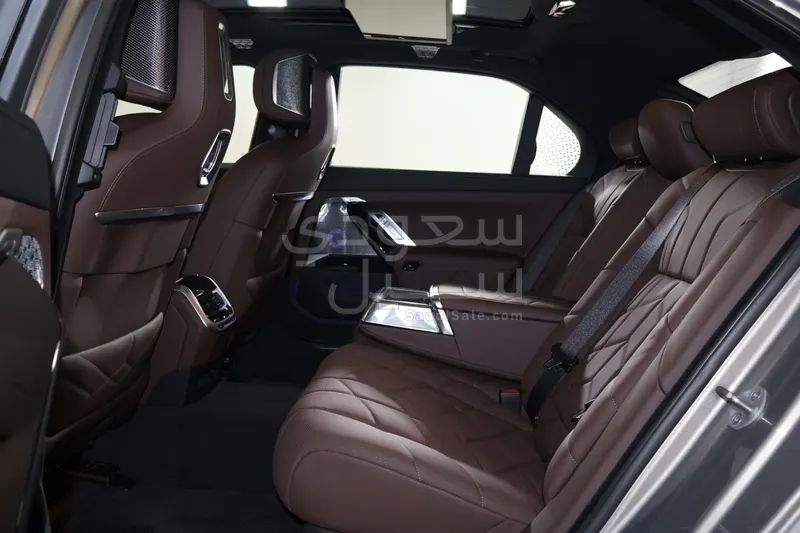 2026 بي ام دبليو الفئة السابعة 760أي