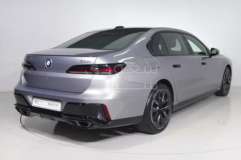 2026 بي ام دبليو الفئة السابعة 760أي