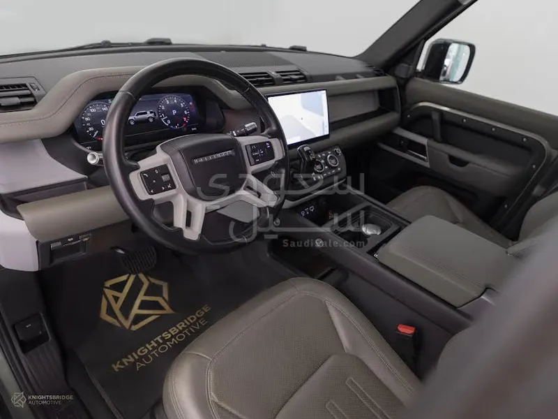 2022 لاند روفر ديفيندر 110
