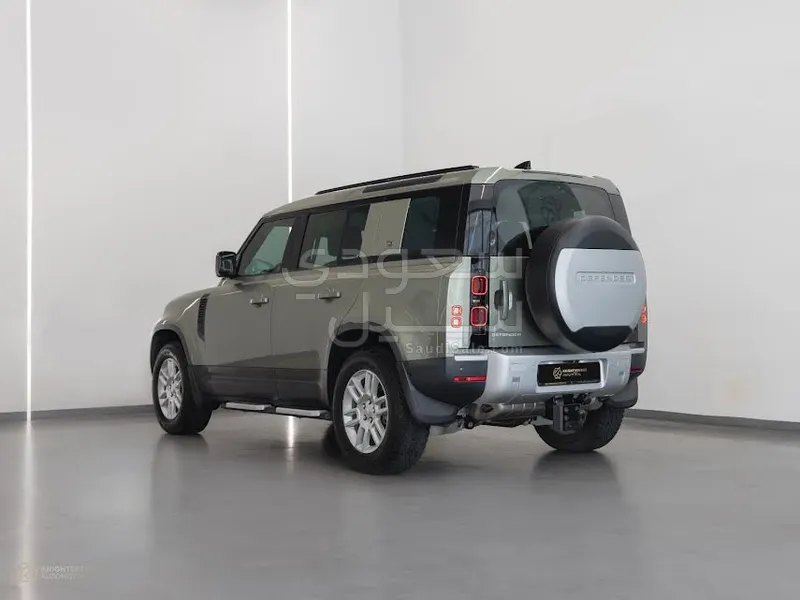 2022 لاند روفر ديفيندر 110