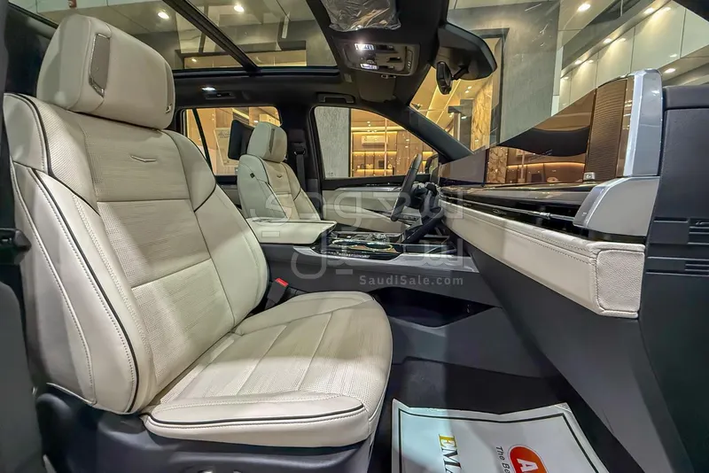 2025 كاديلاك اسكاليد