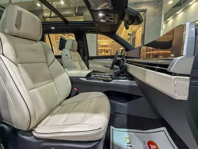 2025 كاديلاك اسكاليد