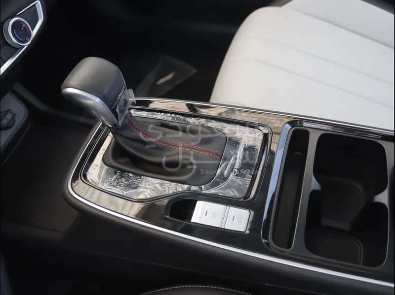 2025 بايك يو 5 بلس