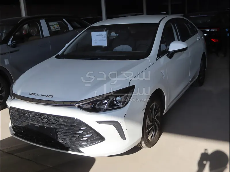 2025 بايك يو 5 بلس