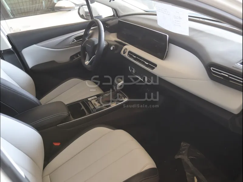 2025 بايك يو 5 بلس