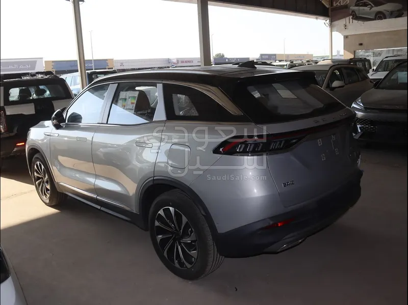 2025 بايك اكس 7 تي 280