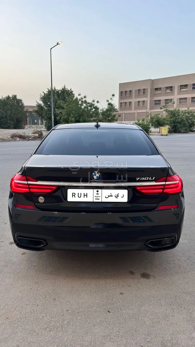 2019 بي ام دبليو الفئة السابعة 730 إل أي