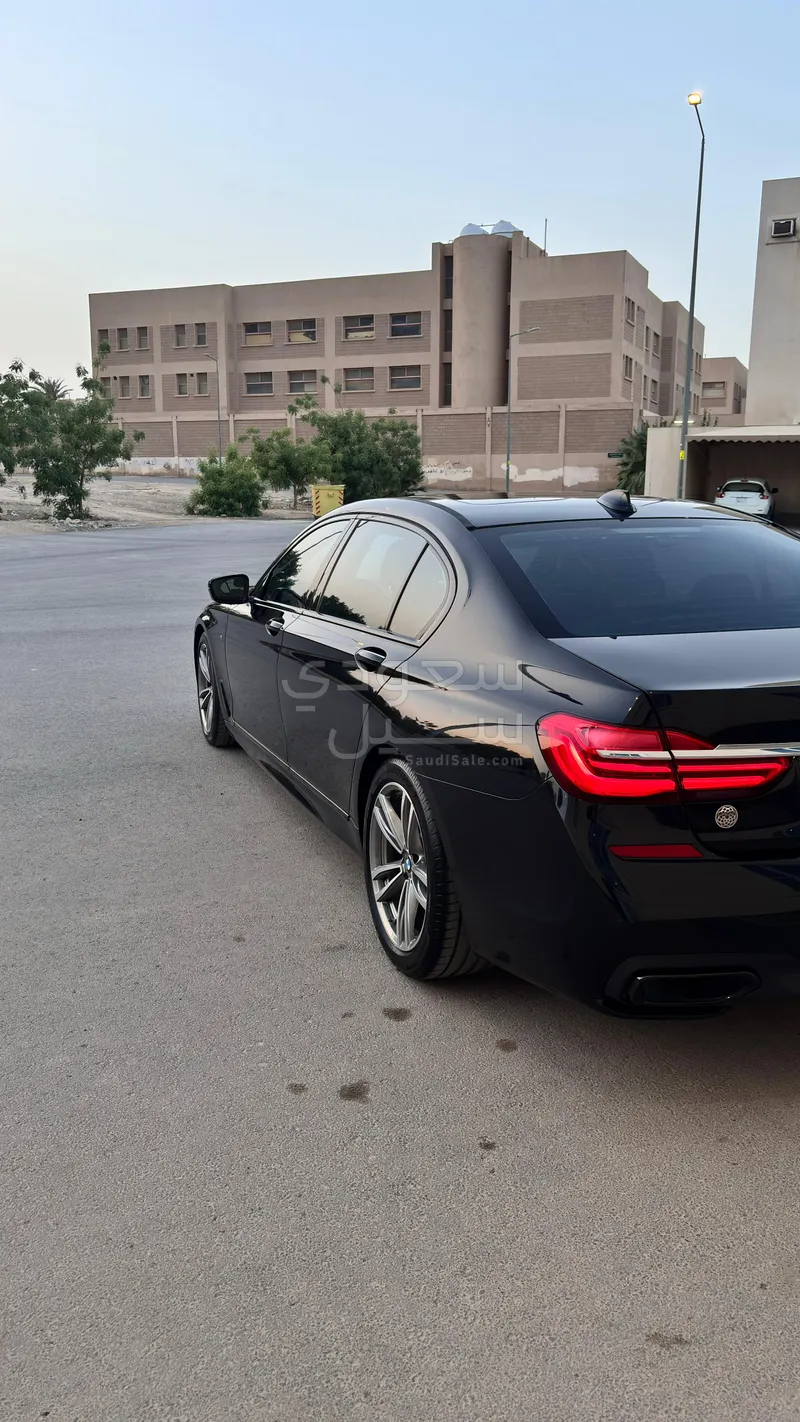 2019 بي ام دبليو الفئة السابعة 730 إل أي