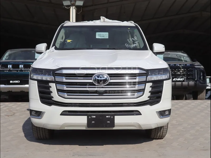 2026 تويوتا لاند كروزر جي اكس ار