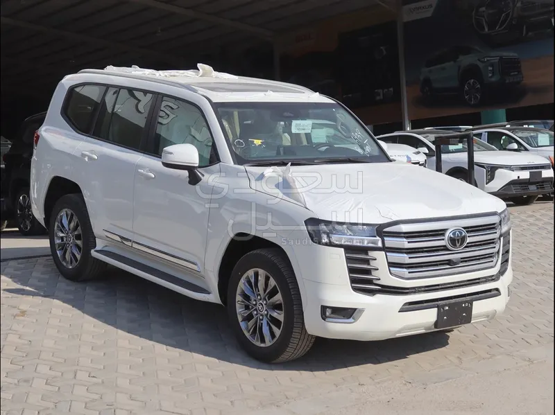 2026 تويوتا لاند كروزر جي اكس ار