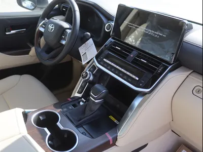 2026 تويوتا لاند كروزر جي اكس ار