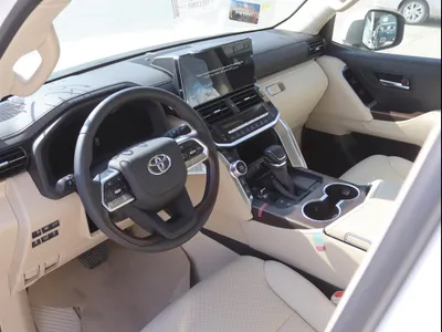 2026 تويوتا لاند كروزر جي اكس ار