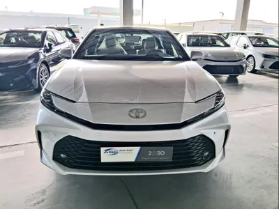 2026 تويوتا كامري ال اي