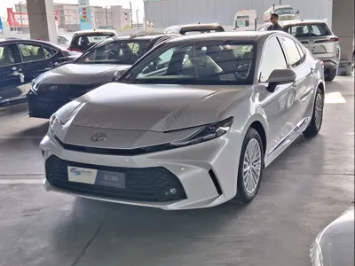 2026 تويوتا كامري ال اي