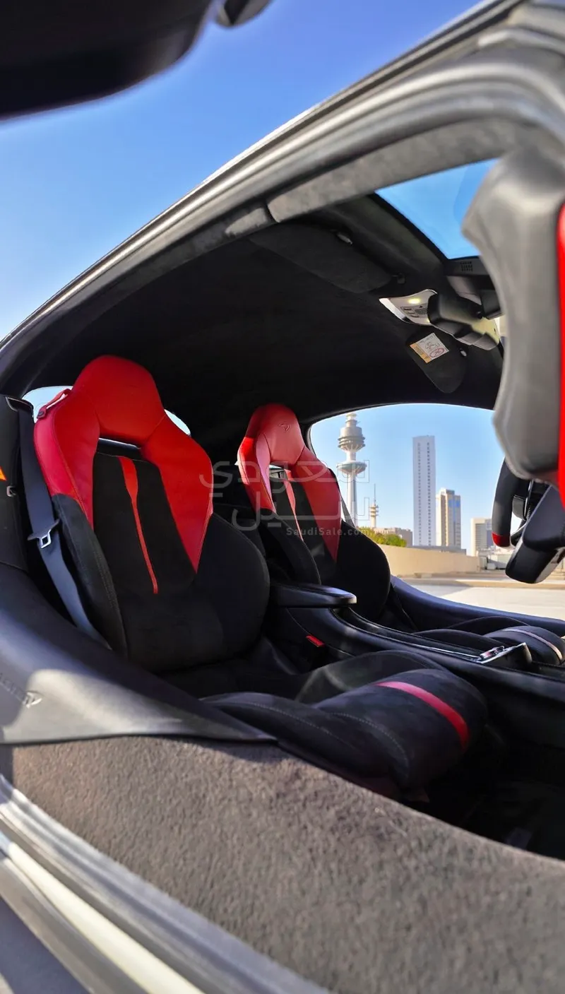 2016 مكلارين 570 اس