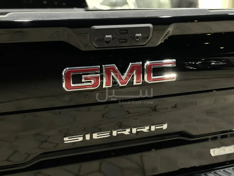 2026 جي ام سي سييرا اليفيشن