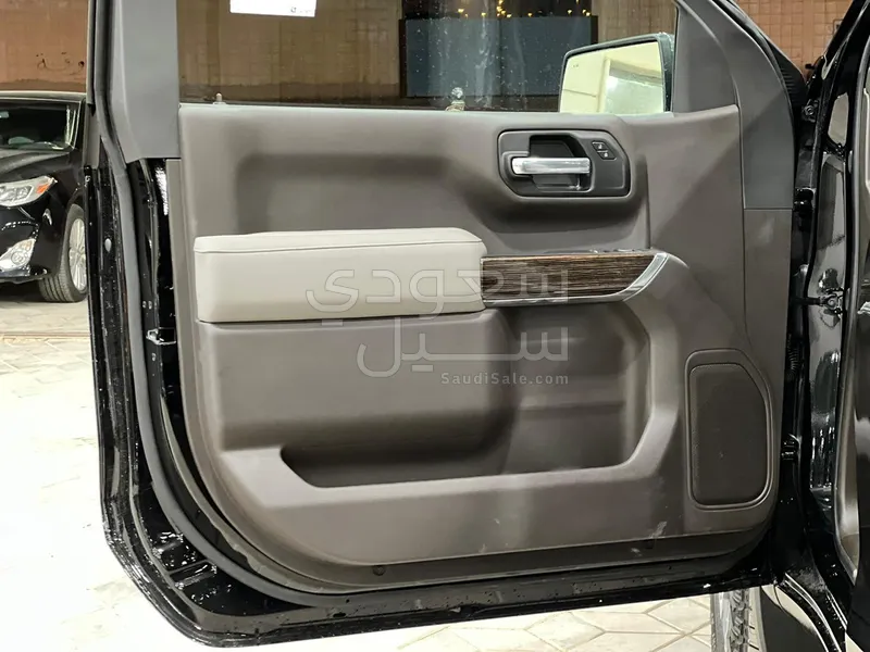 2026 جي ام سي سييرا اليفيشن