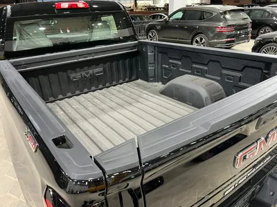 2026 جي ام سي سييرا اليفيشن