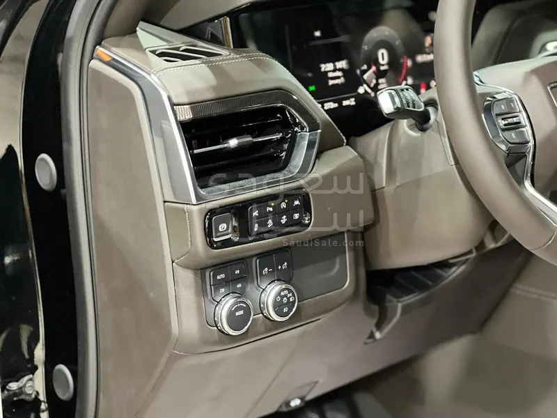 2025 جي ام سي يوكون اليفيشن