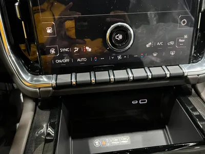 2025 جي ام سي يوكون اليفيشن