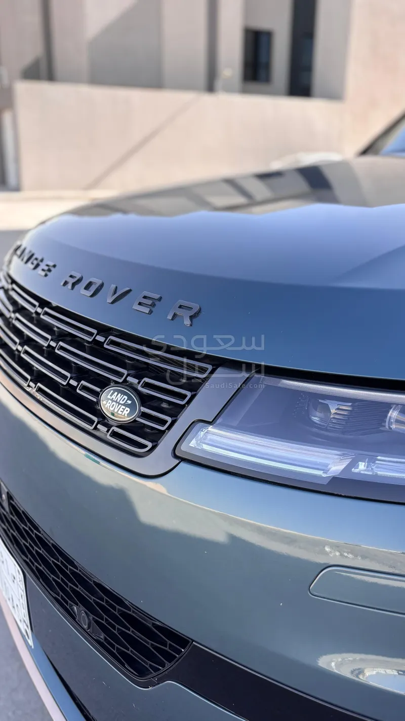 2023 لاند روفر رينج روفر سبورت فيرست اديشن