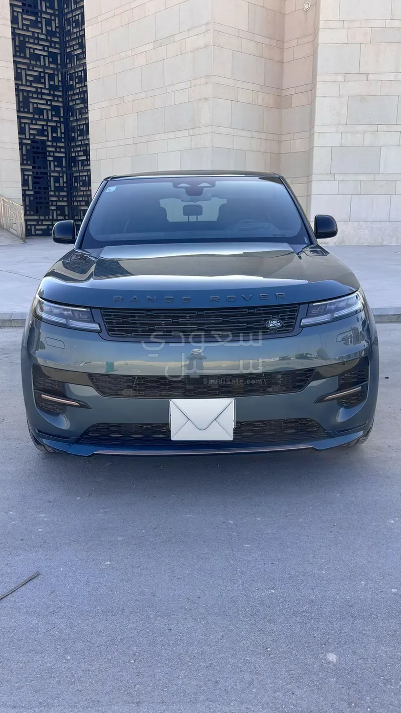 2023 لاند روفر رينج روفر سبورت فيرست اديشن