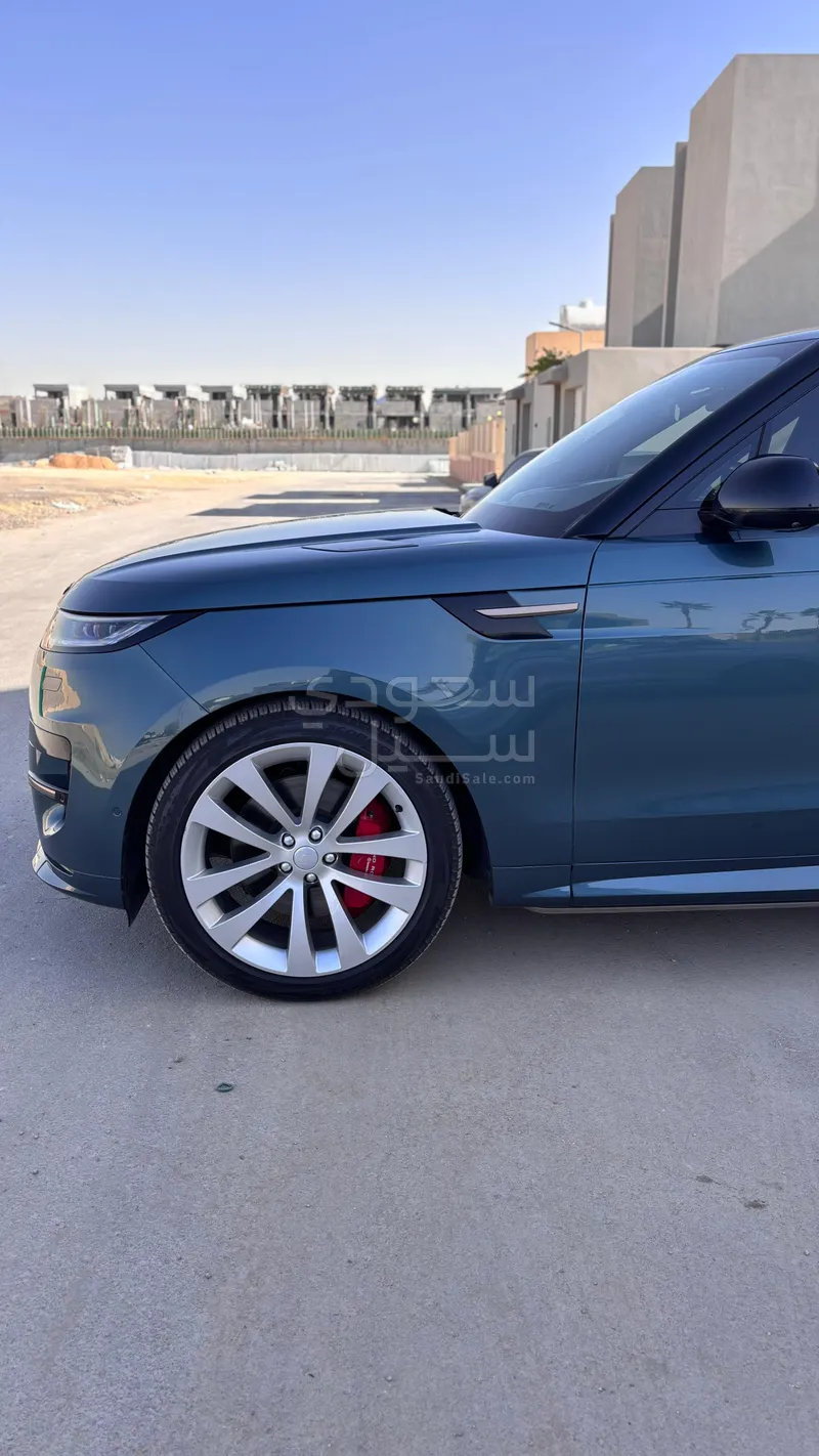 2023 لاند روفر رينج روفر سبورت فيرست اديشن