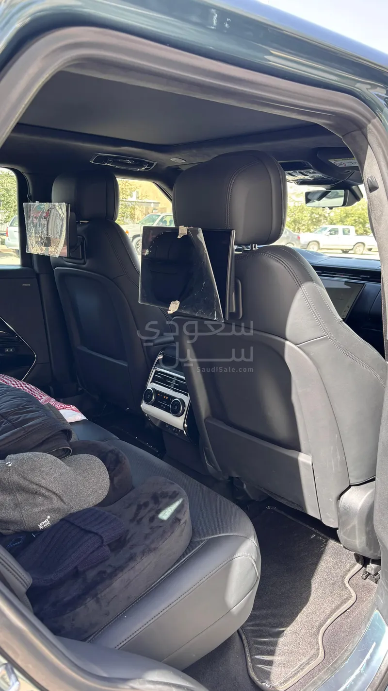 2023 لاند روفر رينج روفر سبورت فيرست اديشن