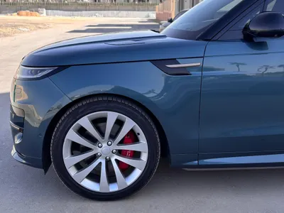 2023 لاند روفر رينج روفر سبورت فيرست اديشن