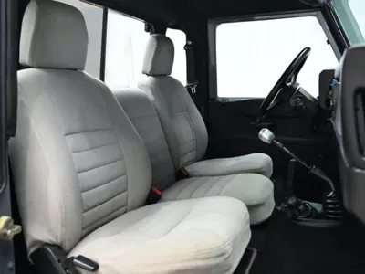 1991 لاند روفر ديفيندر 130