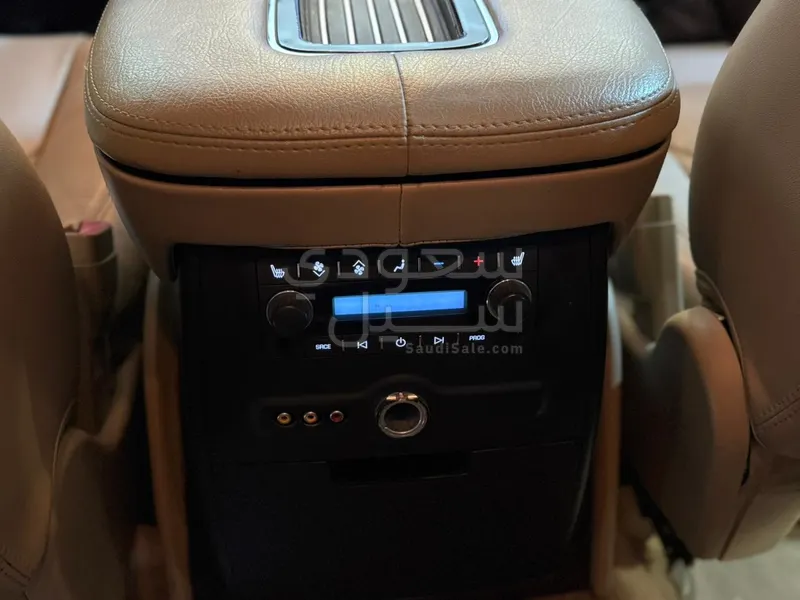 2013 كاديلاك اسكاليد بلاتينيوم