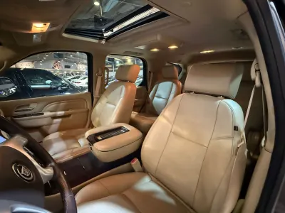 2013 كاديلاك اسكاليد بلاتينيوم