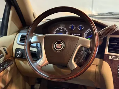 2013 كاديلاك اسكاليد بلاتينيوم