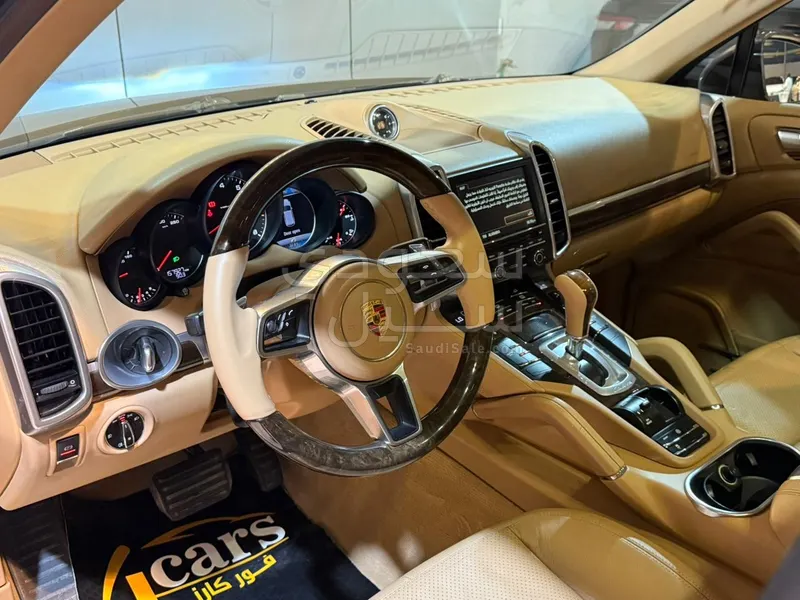 2016 بورش كايين اس