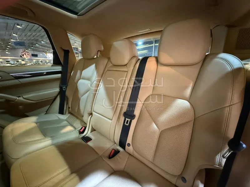 2016 بورش كايين اس