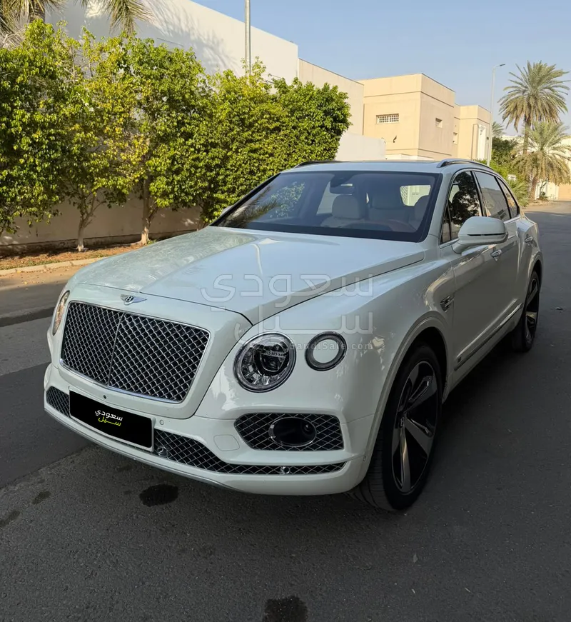 2017 بنتلي بنتايجا الاصدار الاول