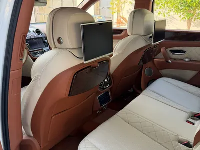 2017 بنتلي بنتايجا الاصدار الاول