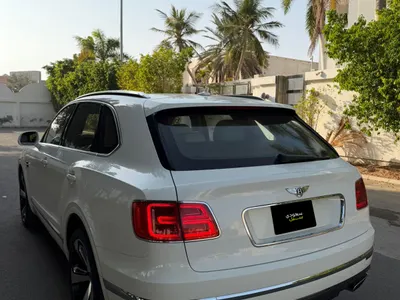 2017 بنتلي بنتايجا الاصدار الاول