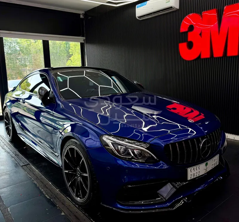 2017 مرسيدس - بنز سي الاصدار 1