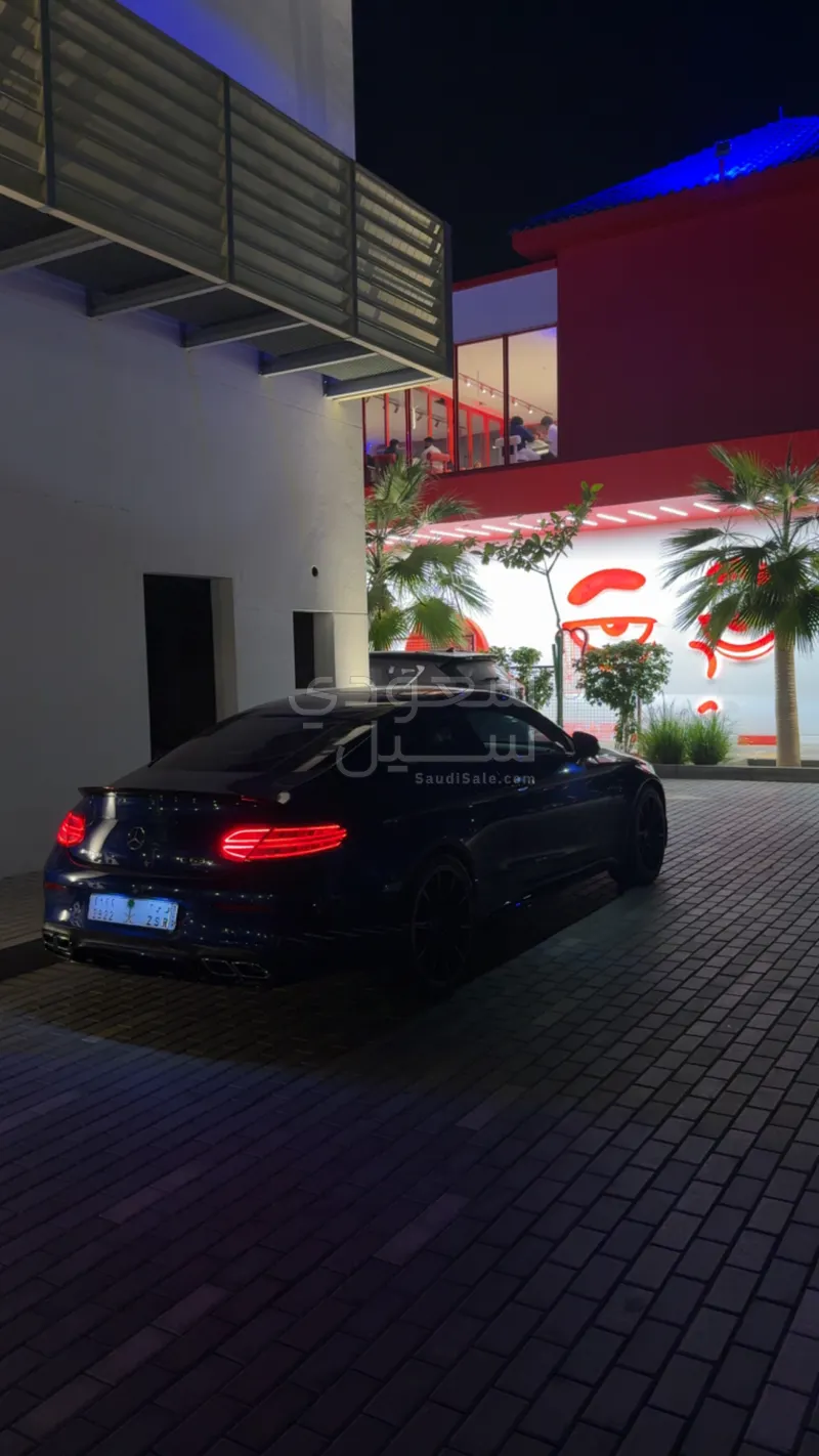 2017 مرسيدس - بنز سي الاصدار 1