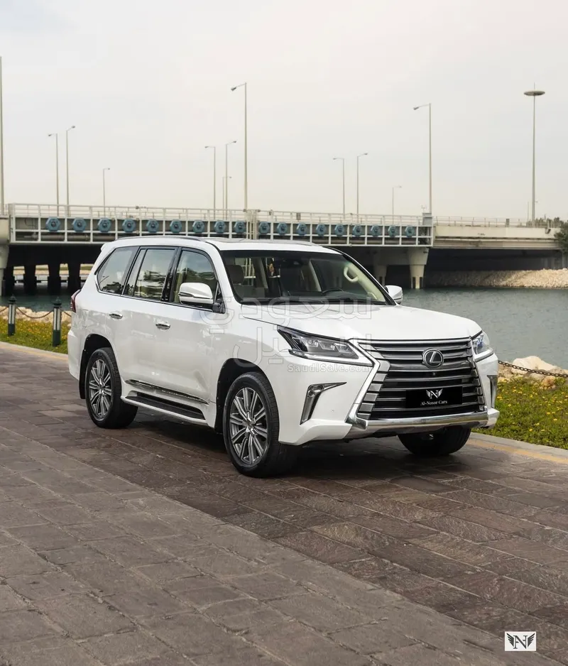 2019 لكزس إل إكس 450دي