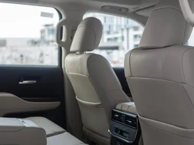 2023 تويوتا لاند كروزر جي اكس ار