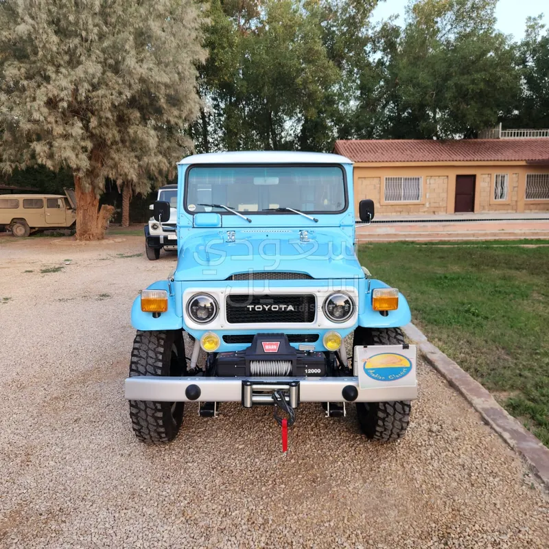 1981 تويوتا اف جي كروزر 1