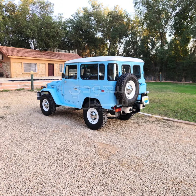 1981 تويوتا اف جي كروزر 1