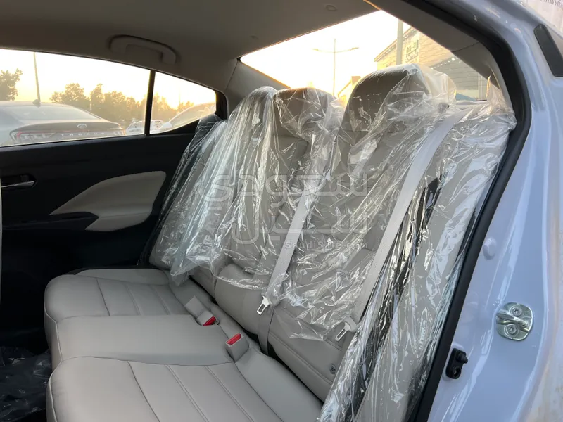 2024 نيسان صني