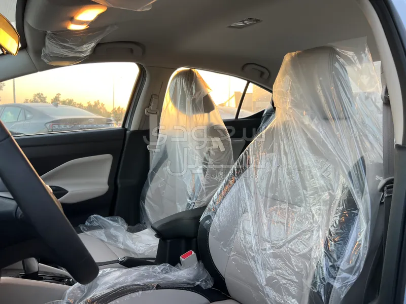 2024 نيسان صني