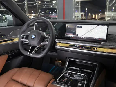 2026 بي ام دبليو الفئة السابعة 735أي